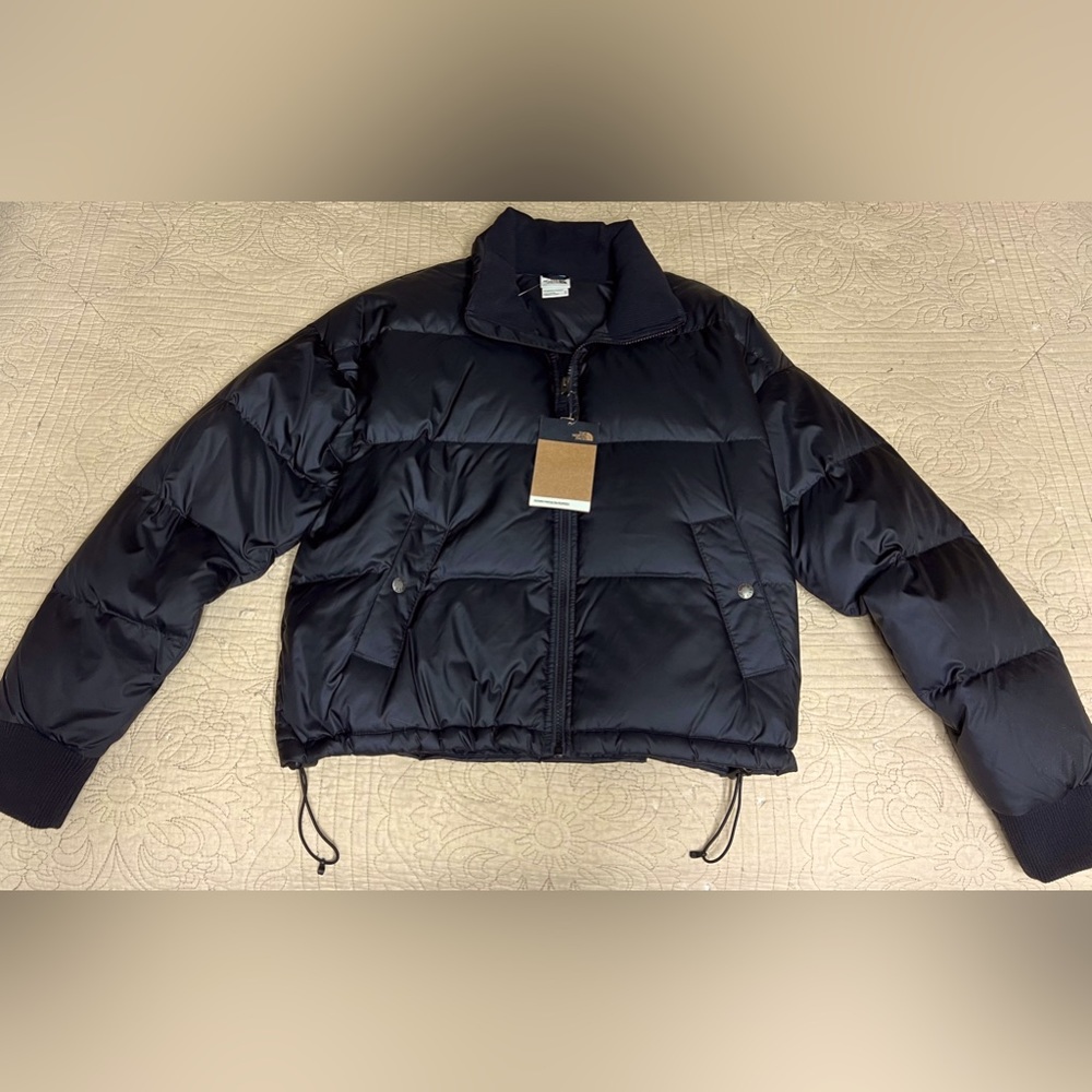 Brand New Black The North Face Down Paralta Puffer Jacket ( Size : Medium )